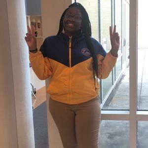 Meet your Posher, Dana